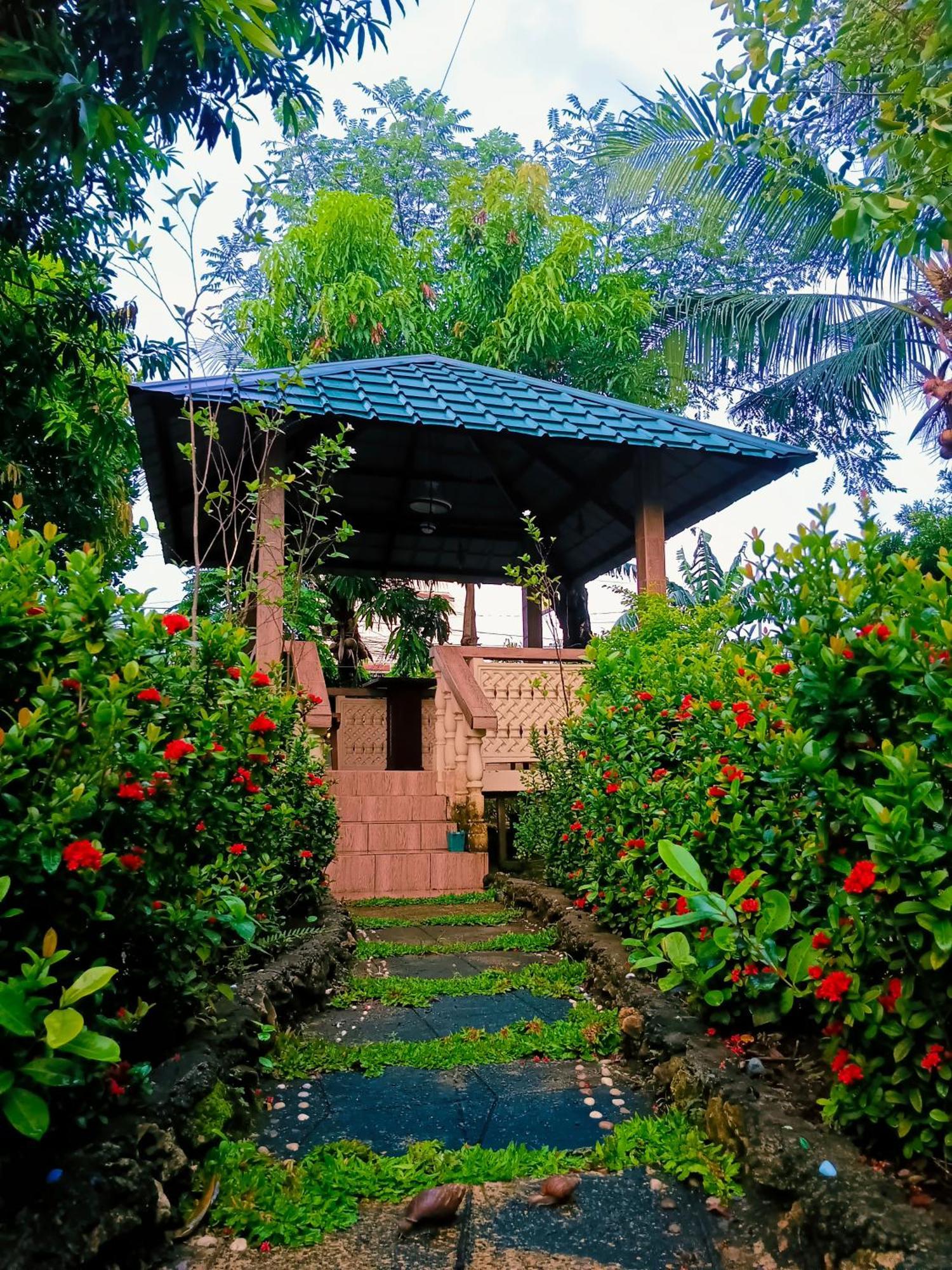 ألامينوس Monte Rio Gardens Bed & Breakfast المظهر الخارجي الصورة